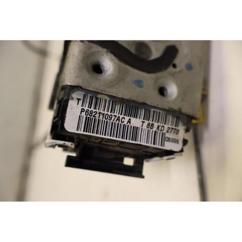68211097AD Cerradura de puerta delantera izquierda  disponible Málaga