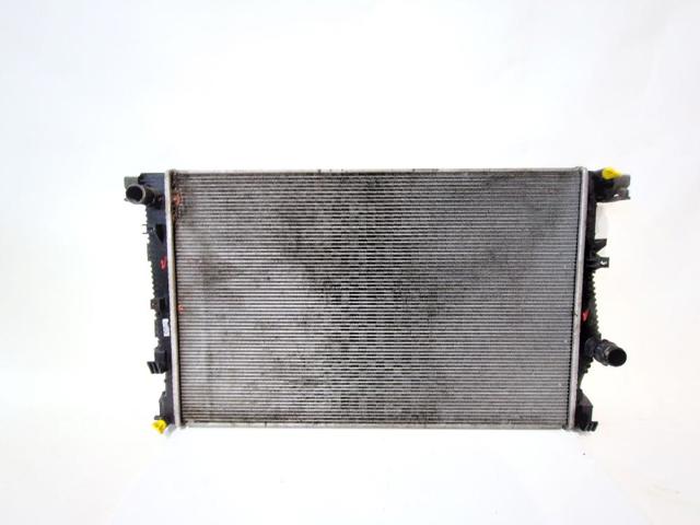 Radiador del motor 68229290AA CHRYSLER