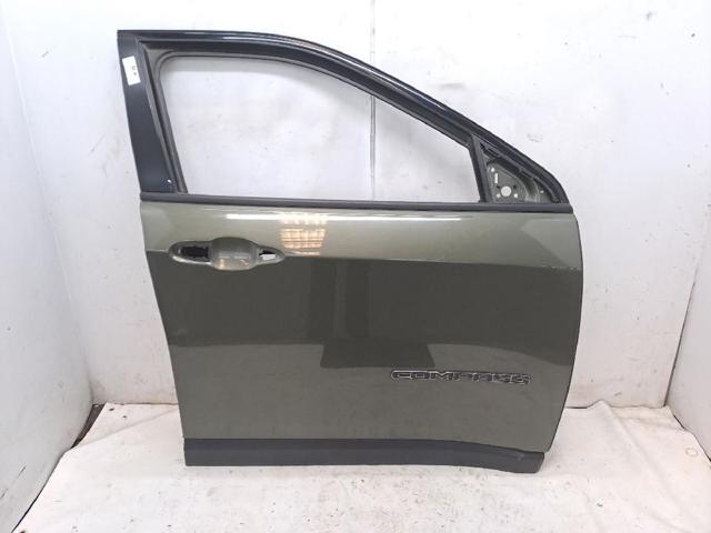 Puerta delantera derecha 68242542AA Chrysler