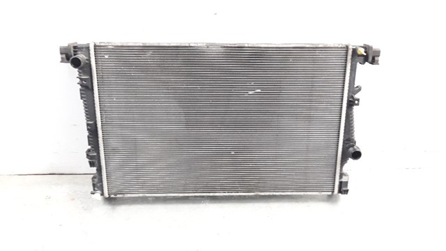 Radiador refrigeración del motor 68284108AA Chrysler