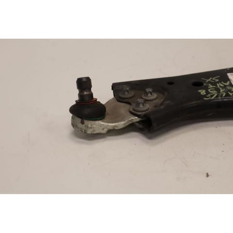 68318011AG Brazo inferior izquierdo de la suspensión delantera  disponible Málaga