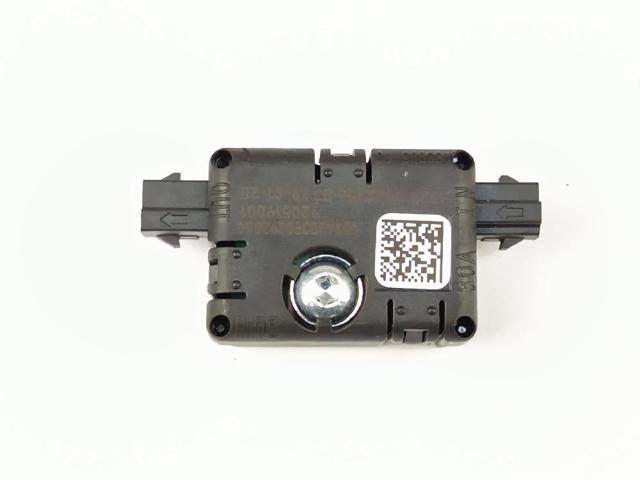 6832256 BMW
