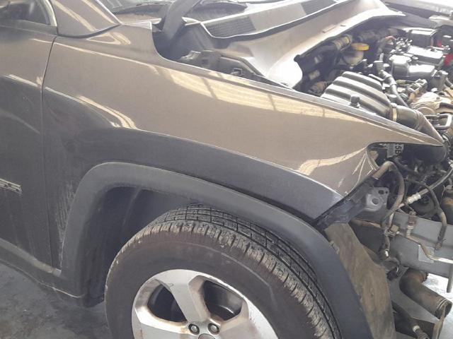 Aleta delantera derecha 68430056AA CHRYSLER