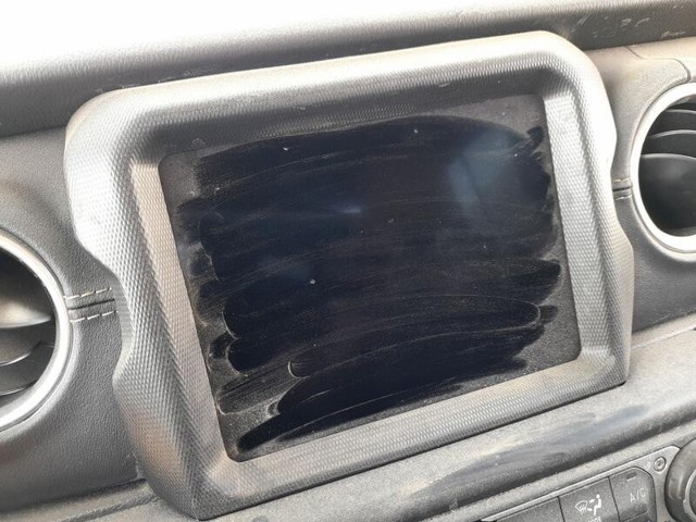 Comprar Pantalla multifunción Jeep Wrangler  JL a bajo precio