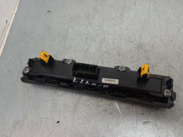 684955428R Renault (RVI)