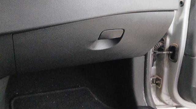 Guantera para Renault Megane BZ0, BZ1, B3