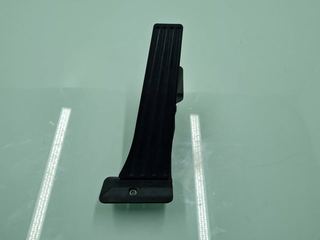 6853175 BMW