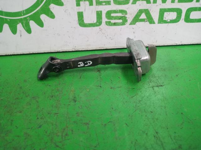 Limitador de apertura de puerta delantera 6861002240 TOYOTA