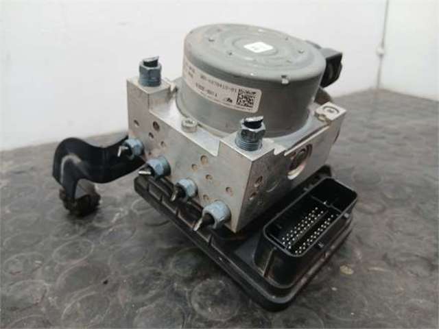 6870418 BMW