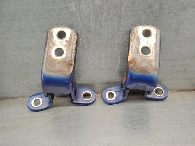 Bisagra de puerta delantera izquierda 6872012151 TOYOTA