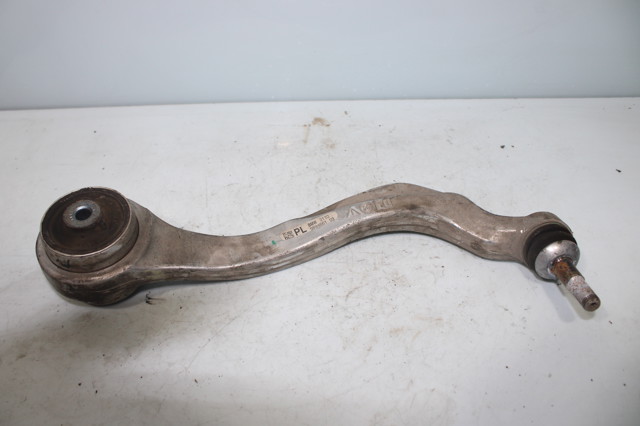 Brazo inferior izquierdo de la suspensión delantera 6894661 BMW