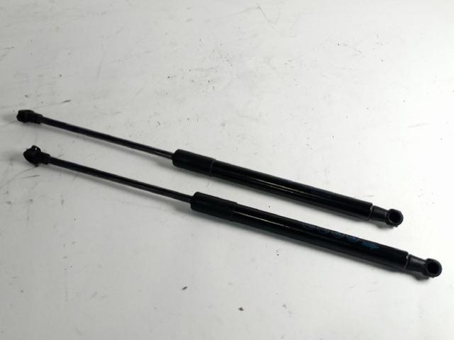 689500D200 Toyota