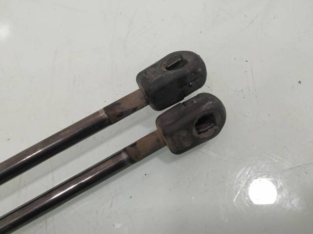 689500F012 TOYOTA Amortiguador de la tapa del maletero  comprar en Jaén