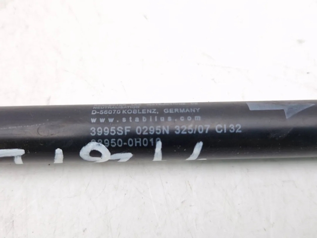 689500H010 TOYOTA Amortiguador de la tapa del maletero  comprar en Lleida