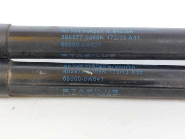 689500W641 TOYOTA Amortiguador maletero  en stock Gandía