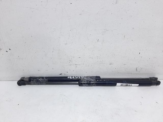 6896002081 Amortiguador de la tapa del maletero  disponible Utrera
