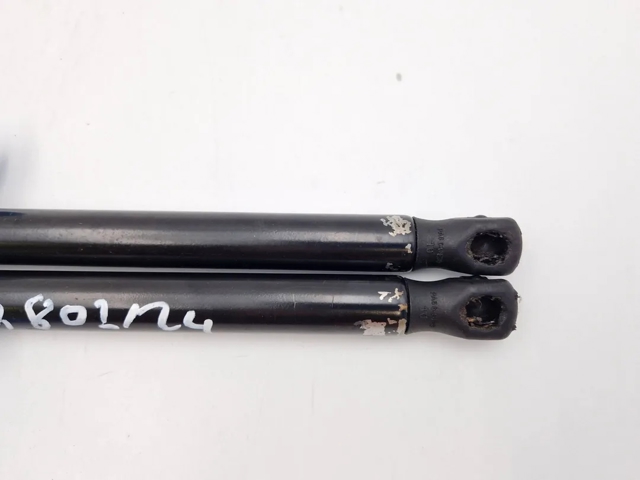 TOYOTA 689600F011 Amortiguador de la tapa del maletero  comprar en Albacete