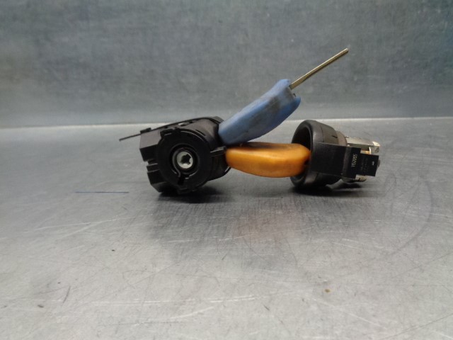 6901961 BMW