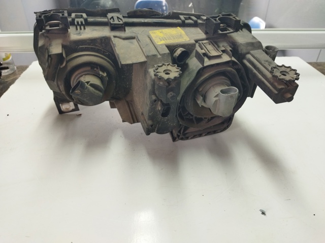 6901970 BMW Faro derecho comprar Madrid