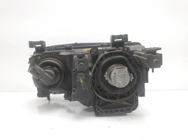 6901970 Faro derecho  disponible Málaga