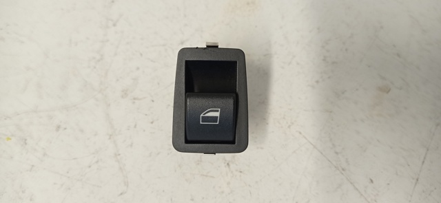 6902174 BMW