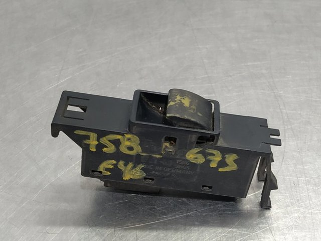 6902176 BMW