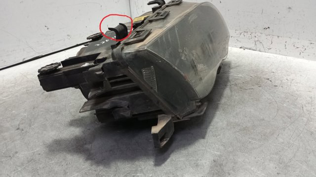 6902746 Faro derecho  comprar en Zaragoza