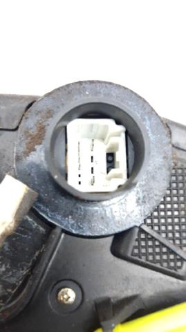 6903002161 TOYOTA Cerradura de puerta delantera derecha  disponible Alicante