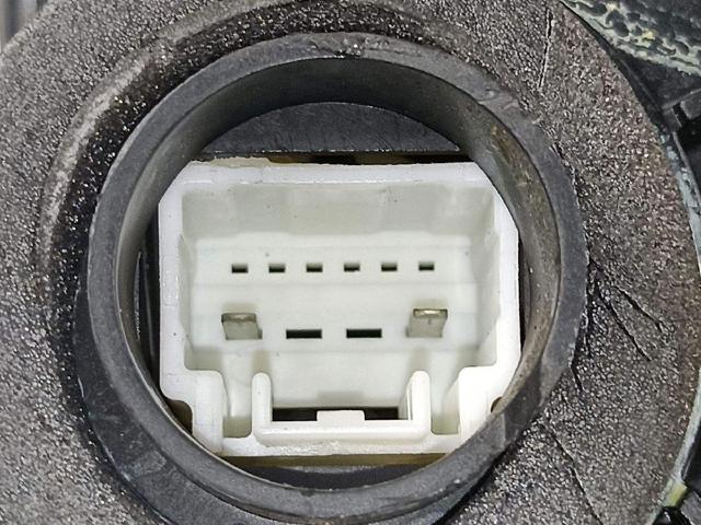 TOYOTA 6903002161 Cerradura de puerta delantera derecha  comprar en Murcia