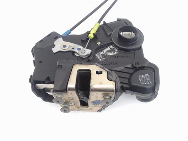 6903002161 TOYOTA Cerradura de puerta delantera derecha  en stock Huelva