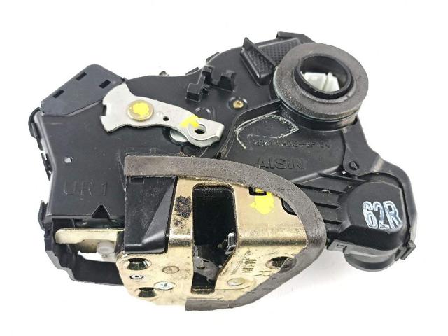 TOYOTA 6903002161 Cerradura de puerta delantera derecha  en stock Terrassa