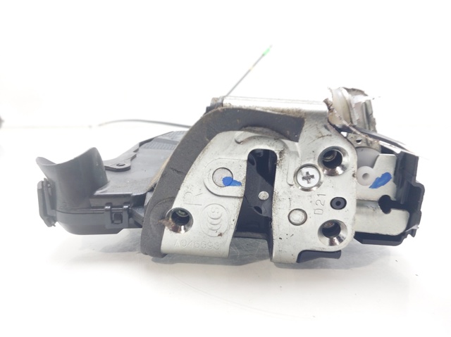 TOYOTA 6903002220 Cerradura de puerta delantera derecha comprar Barcelona
