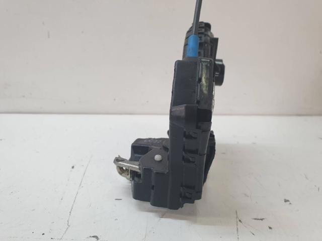 6903002220 Cerradura de puerta delantera derecha  comprar en Zaragoza