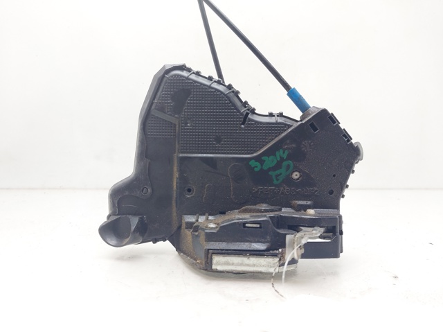 6903002220 TOYOTA Cerradura de puerta delantera derecha  en stock Córdoba