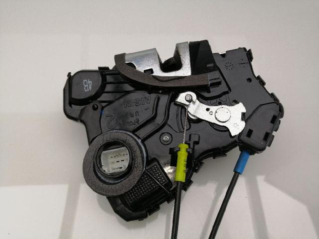 6903005130 TOYOTA Cerradura de puerta delantera derecha  comprar en Oviedo