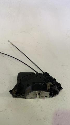 690300D140 TOYOTA Cerradura de puerta delantera derecha  comprar en Jaén