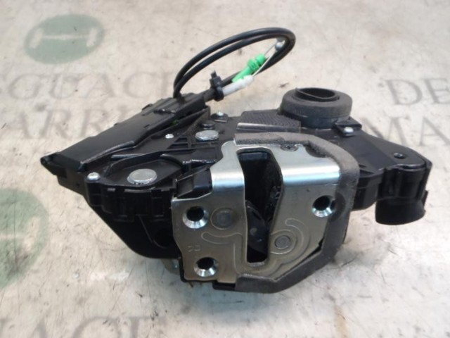 690300D140 TOYOTA Cerradura de puerta delantera derecha  comprar en Oviedo
