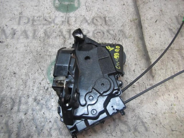 690300D140 Cerradura de puerta delantera derecha  comprar en Pontevedra