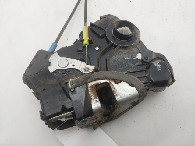 TOYOTA 6903012490 Cerradura de puerta delantera derecha  comprar en Ponferrada