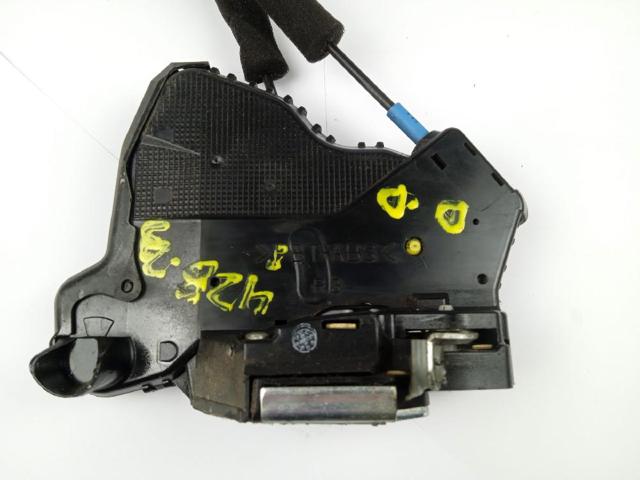 6903033271 TOYOTA Cerradura de puerta delantera derecha  comprar en Lleida