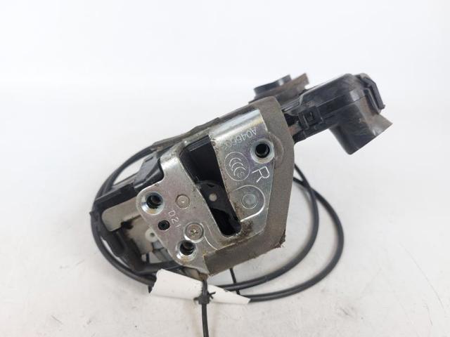 6903042221 TOYOTA Cerradura de puerta delantera derecha  en stock Huelva