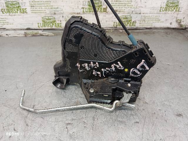 TOYOTA 6903042221 Cerradura de puerta delantera derecha  comprar en Albacete