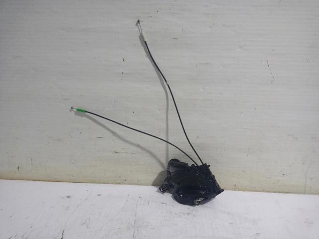 TOYOTA 6903047081 Cerradura de puerta delantera derecha  en stock Terrassa