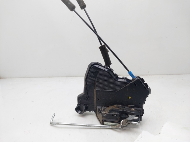 6903060240 Cerradura de puerta delantera derecha comprar Sevilla