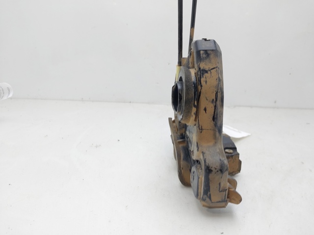 6903060240 TOYOTA Cerradura de puerta delantera derecha  disponible Vigo