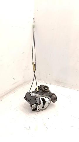 6903060240 TOYOTA Cerradura de puerta delantera derecha  disponible Vigo