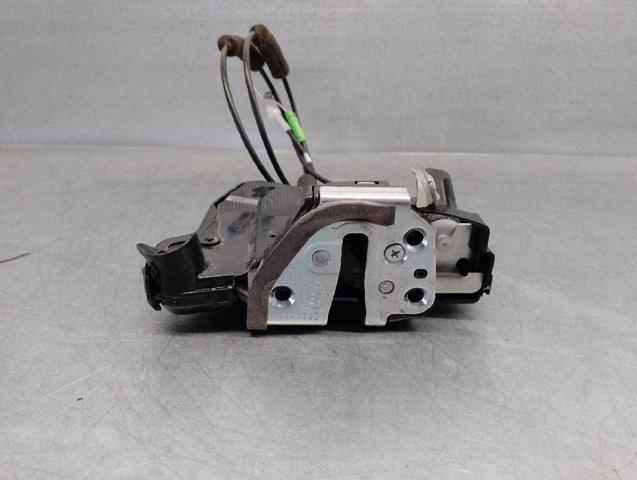 TOYOTA 6903060240 Cerradura de puerta delantera derecha  en stock Valencia