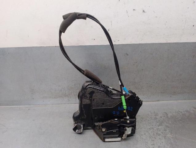 TOYOTA 6903060240 Cerradura de puerta delantera derecha  disponible Valladolid