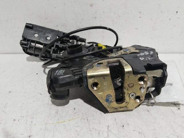 6904002151 Cerradura de puerta delantera izquierda  disponible Utrera