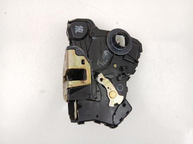 6904002151 Cerradura de puerta delantera izquierda  disponible Utrera